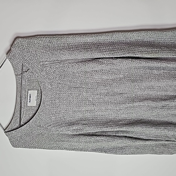 Old Navy medium gray long crew neck knitted sweater - Picture 2 of 6
